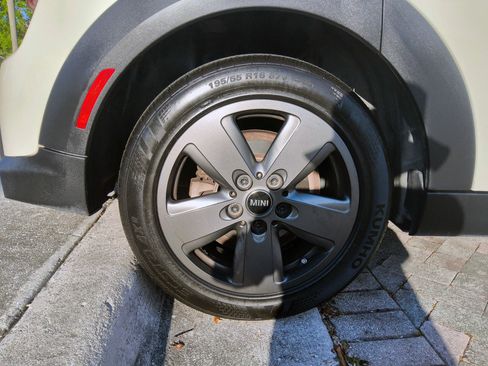 Used 2023 MINI Cooper 4-Door Hardtop FWD image 47