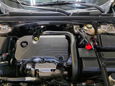 Used 2022 Chevrolet Malibu LT FWD image 33