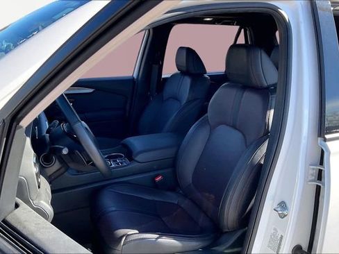 Used 2025 Honda Pilot Black Edition image 15