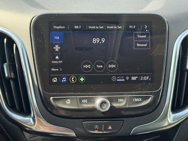 Used 2024 Chevrolet Equinox Premier AWD/4WD image 3