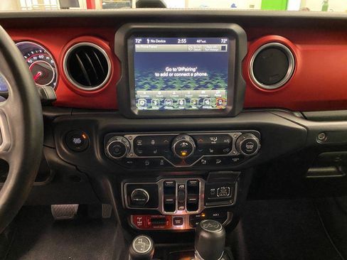 Used 2018 Jeep Wrangler Unlimited Rubicon w/ Dual Top Group image 6