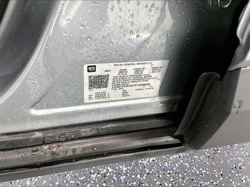 Used 2023 Chevrolet Traverse LT w/ LT Premium Package image 19