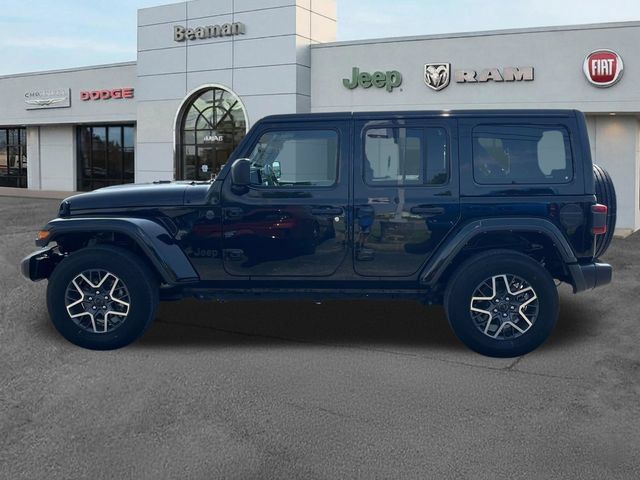 Used 2025 Jeep Wrangler Unlimited Sahara AWD/4WD image 4