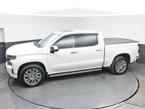 Used 2019 Chevrolet Silverado 1500 High Country w/ High Country Premium Package AWD/4WD image 37