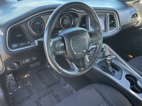 Used 2019 Dodge Challenger SXT image 20
