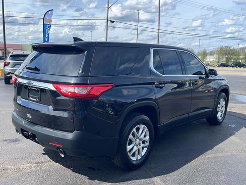 Used 2021 Chevrolet Traverse LS image 5