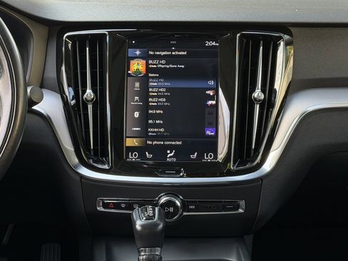 Used 2020 Volvo S60 T5 Momentum w/ Protection Package Premier image 5