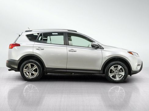 Used 2015 Toyota RAV4 XLE AWD/4WD image 6
