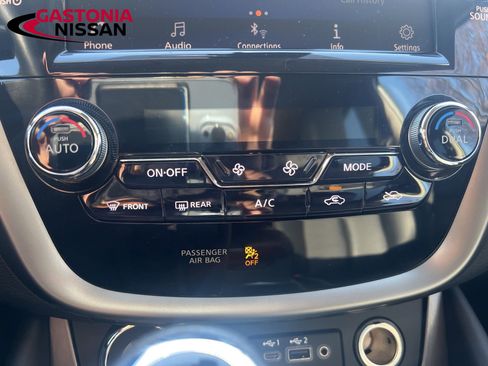 Used 2024 Nissan Murano SV image 43