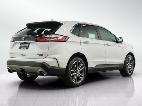 Used 2019 Ford Edge Titanium w/ Cold Weather Package AWD/4WD image 5