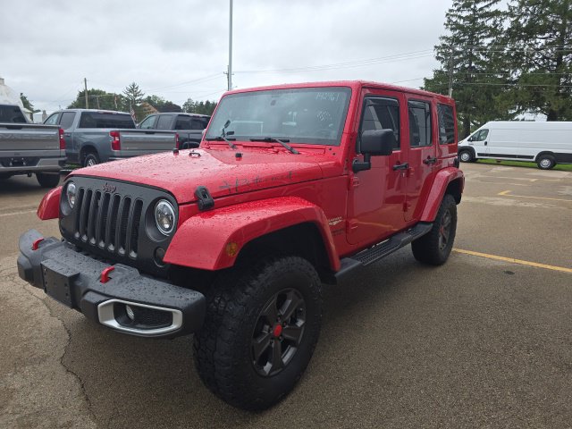 Used 2014 Jeep Wrangler Unlimited Sahara w/ Connectivity Group AWD/4WD image 3
