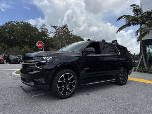 Used 2022 Chevrolet Tahoe LT w/ LT Signature Package RWD image 28