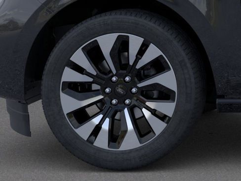 New 2025 Ford Expedition Platinum w/ Platinum Ultimate Package image 19