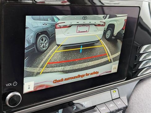 Used 2025 Toyota Camry LE image 13