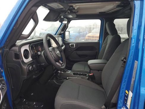 New 2026 Jeep Gladiator Sport image 8