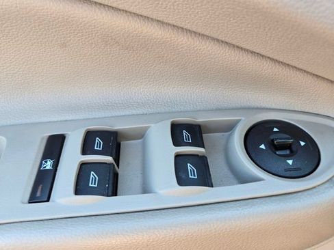 Used 2018 Ford Escape SEL FWD image 34