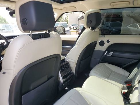 Used 2019 Land Rover Range Rover Sport HSE AWD/4WD image 37