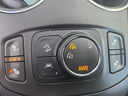 Used 2024 GMC Terrain SLT AWD/4WD image 45