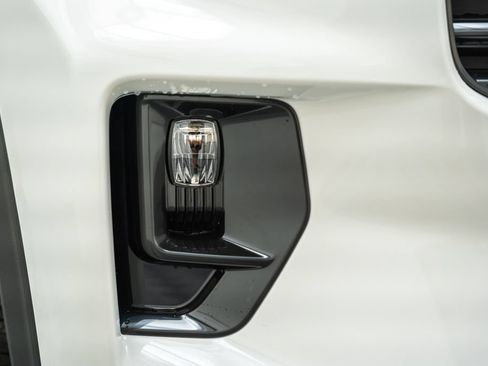New 2026 Ford Explorer Active w/ Active Comfort Package AWD/4WD image 16