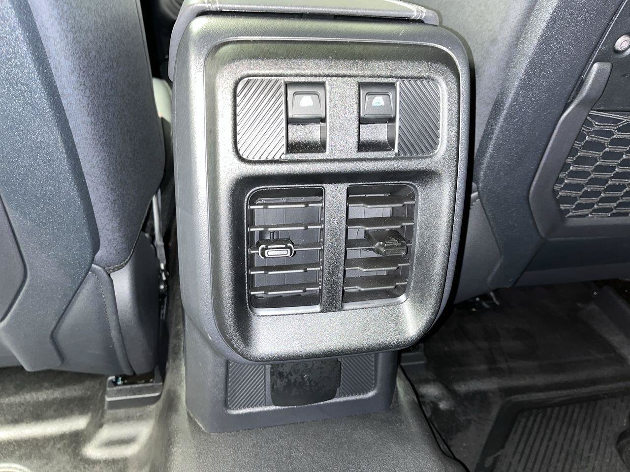 Used 2026 Ford Bronco Badlands AWD/4WD image 10