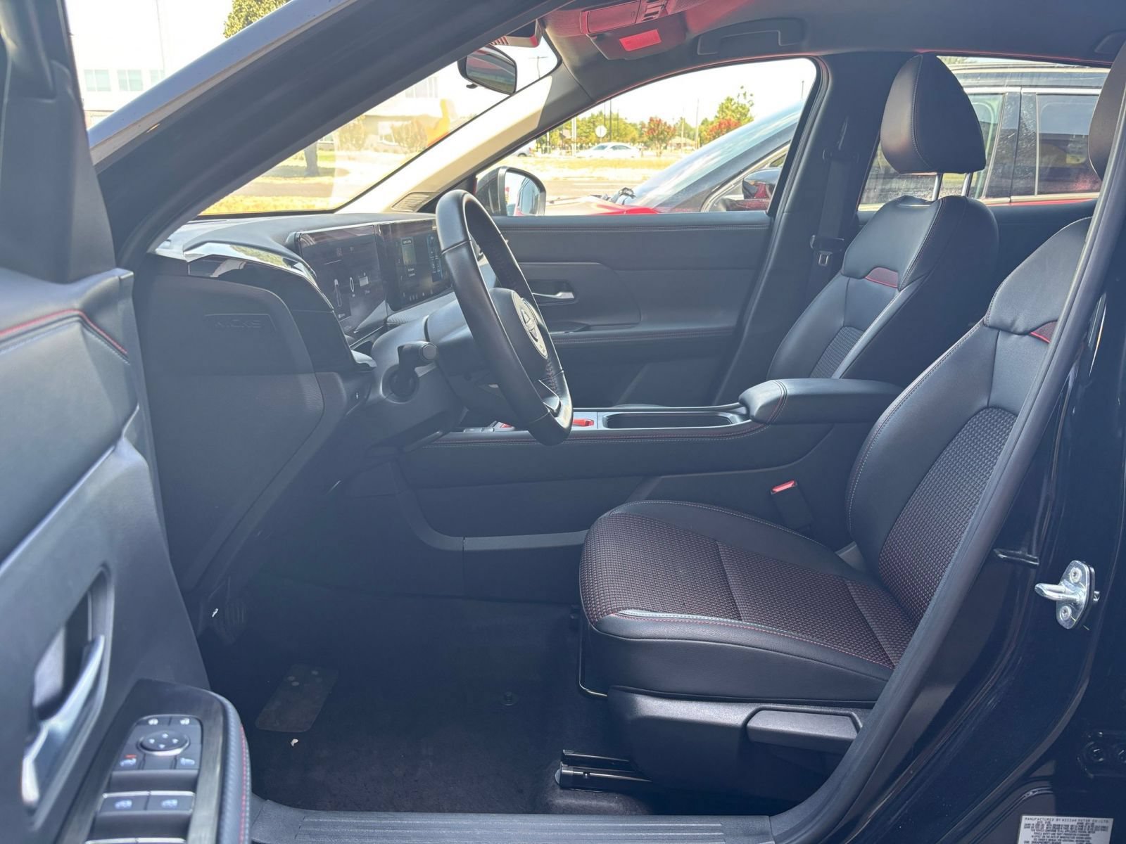 Used 2026 Nissan Kicks SR AWD/4WD image 25
