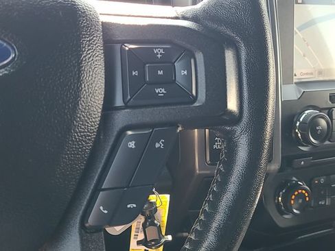 Used 2018 Ford F150 XLT w/ Equipment Group 302A Luxury AWD/4WD image 18