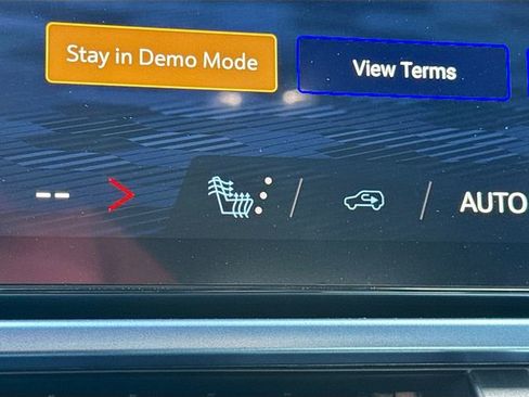 New 2026 Chevrolet Equinox EV LT image 21