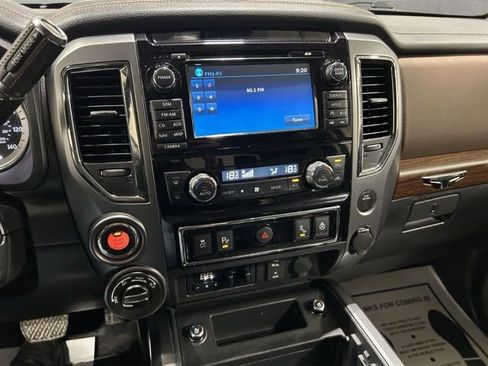 Used 2018 Nissan Titan Platinum Reserve image 17