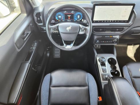 Certified 2025 Ford Bronco Sport Outer Banks w/ Outer Banks Tech Package+ AWD/4WD image 13