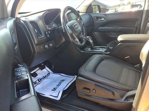 Used 2022 GMC Canyon AT4 w/ Trailering Package image 5