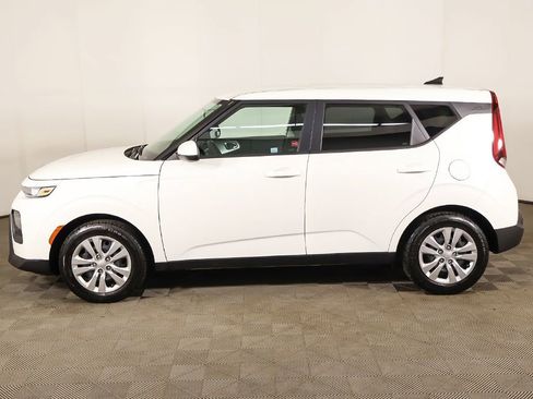 Used 2021 Kia Soul LX FWD image 14