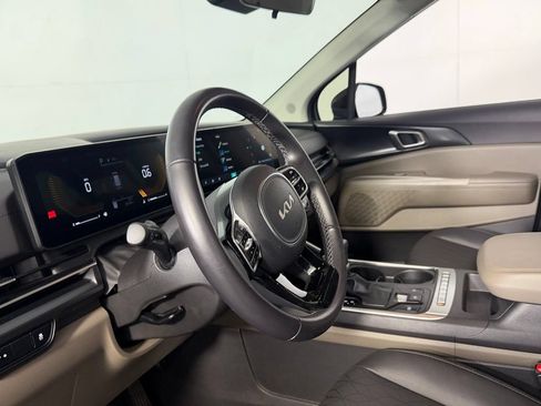 Used 2026 Kia Carnival FWD image 21