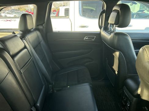 Used 2019 Jeep Grand Cherokee Altitude image 5