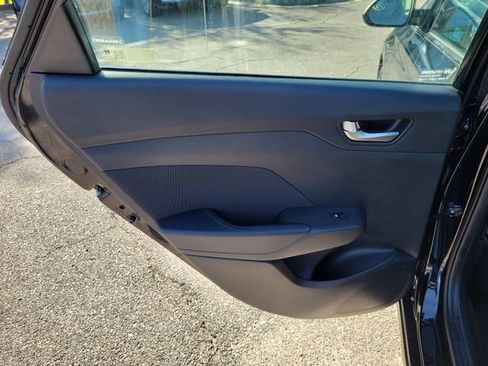 Used 2022 Hyundai Accent FWD image 13