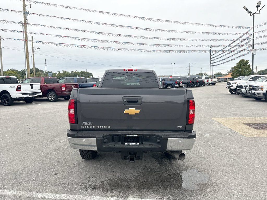 Used 2011 Chevrolet Silverado 3500 LTZ w/ LTZ Plus Package AWD/4WD image 10