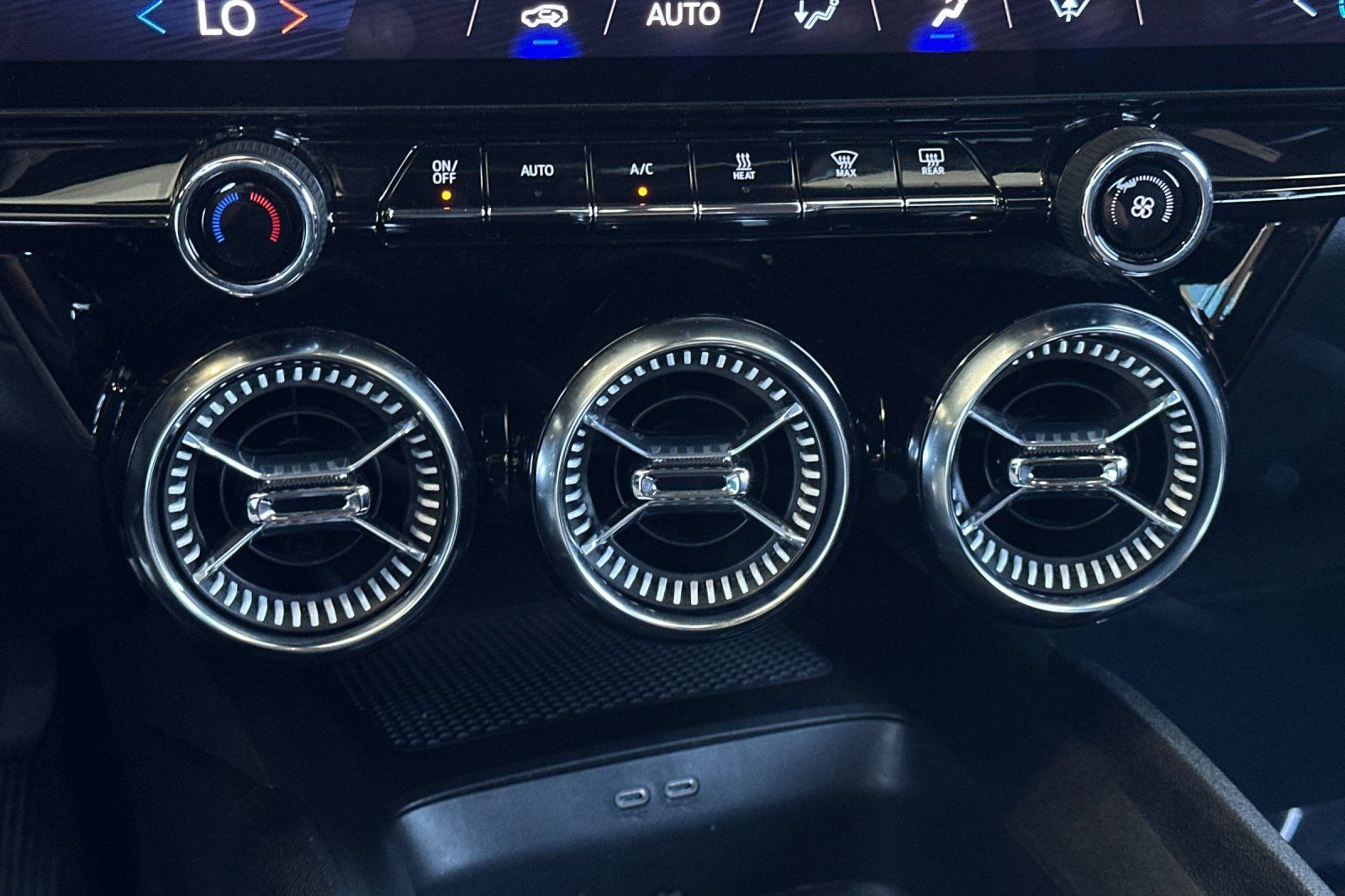 New 2025 Chevrolet Blazer EV LT FWD image 28