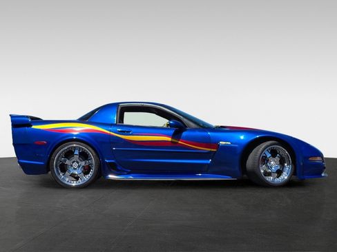 Used 2002 Chevrolet Corvette Z06 w/ Memory Pkg RWD image 4
