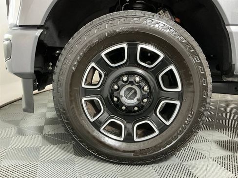Used 2025 Ford F250 Platinum AWD/4WD image 30