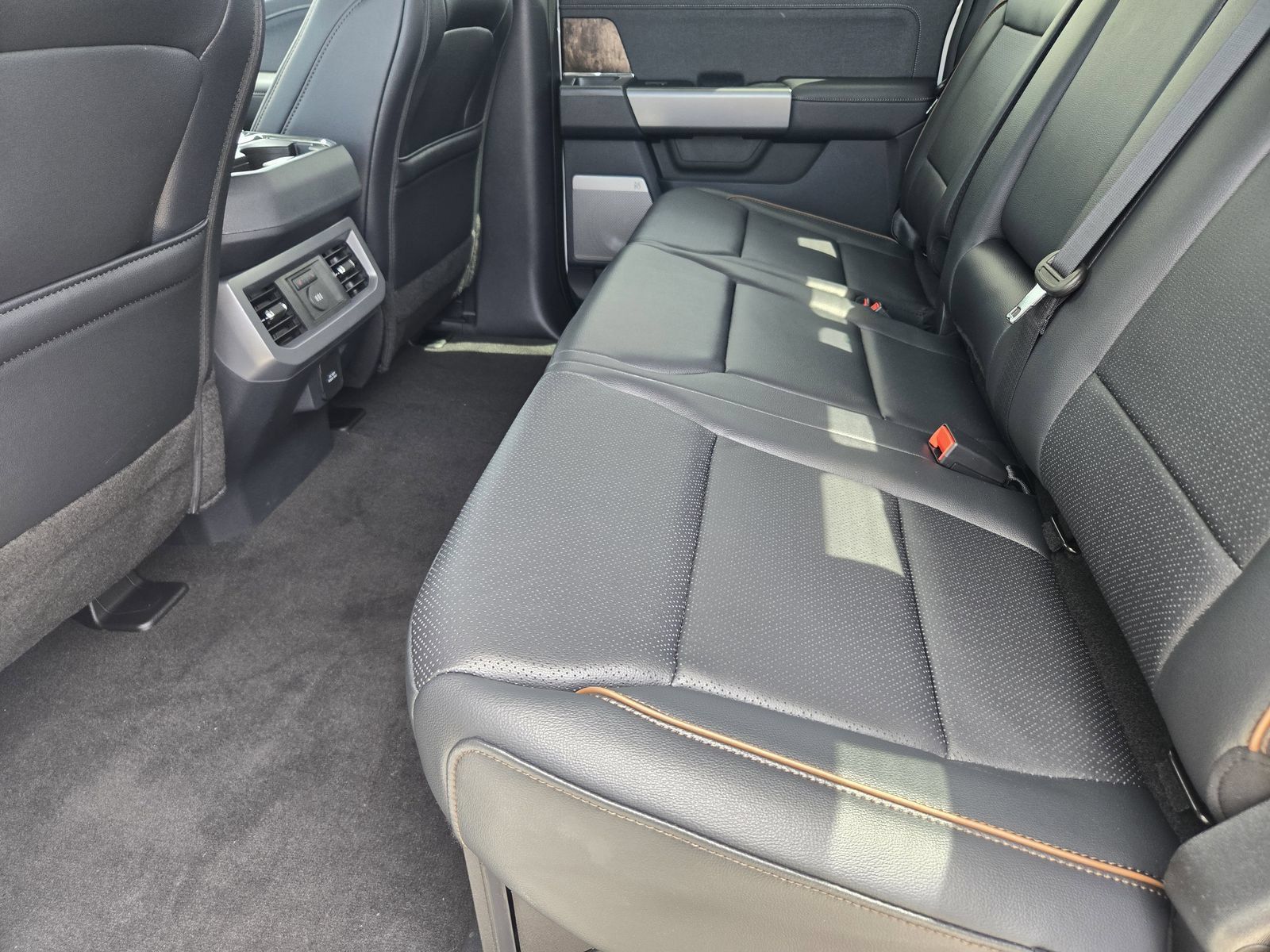 New 2026 Ford F350 Lariat w/ Lariat Premium Package AWD/4WD image 26
