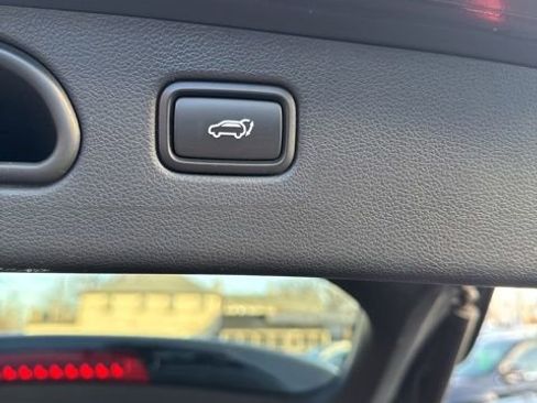 Used 2015 Chrysler 200 C w/ Navigation & Sound Group I image 62