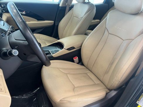 Used 2013 Hyundai Azera FWD image 10