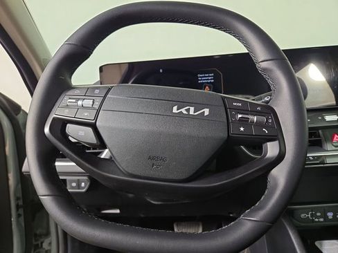 Certified 2025 Kia K4 EX FWD image 20