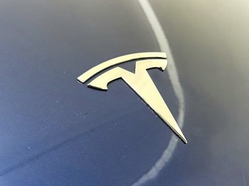 Used 2023 Tesla Model Y Performance AWD/4WD image 31