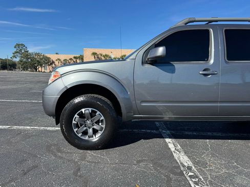 Used 2017 Nissan Frontier PRO-4X w/ Pro-4x Luxury Package image 10