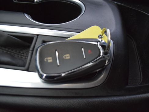 Used 2021 Chevrolet Equinox LS w/ LS Convenience Package image 34