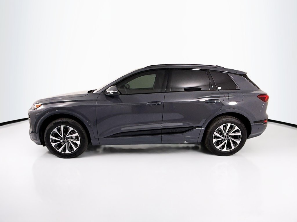 Used 2025 Audi Q6 e-tron Premium Plus AWD/4WD image 10
