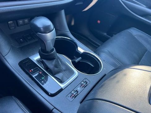 Used 2018 Toyota Highlander Limited Platinum AWD/4WD image 28