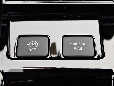 Certified 2025 Nissan Murano SV image 16