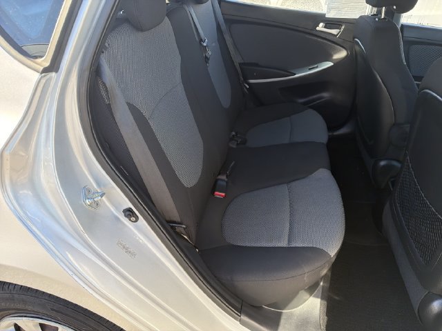Used 2012 Hyundai Accent GS FWD image 17