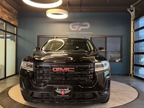 Used 2023 GMC Acadia SLE w/ Elevation Edition AWD/4WD image 8